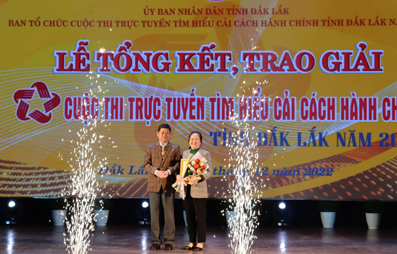 Lễ tổng kết và trao giải cuộc thi trực tuyến tìm hiểu cải cách hành chính tỉnh Đắk Lắk năm 2022